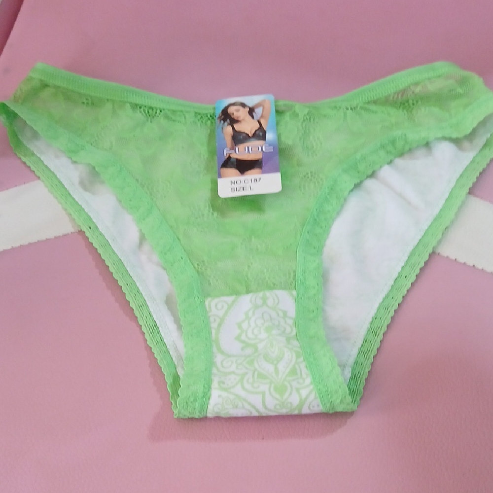 Vibrant Green Lace Panties